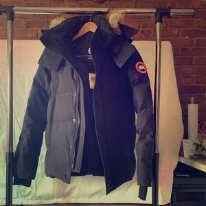Wyndham Parka w/ Coyote Fur trim by Canada Goose